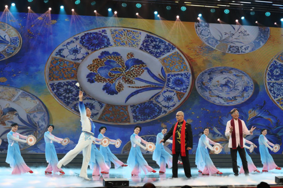 【上网审批】2026年广东省银发迎春联欢晚会完成录制  银龄风采诠释“老有所为、老有所乐”新风尚1080.png